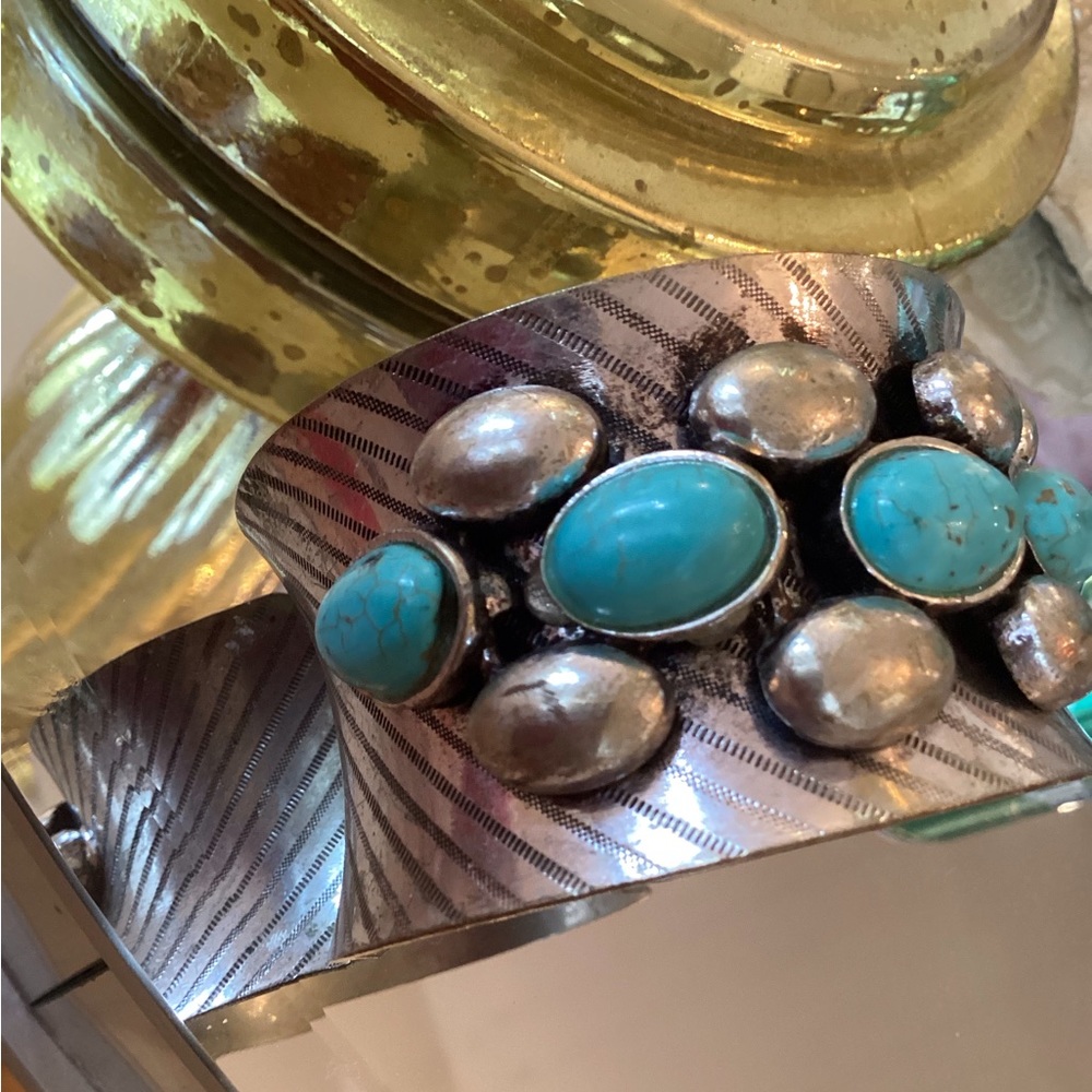 Beautiful Statement Bracelet - image 5